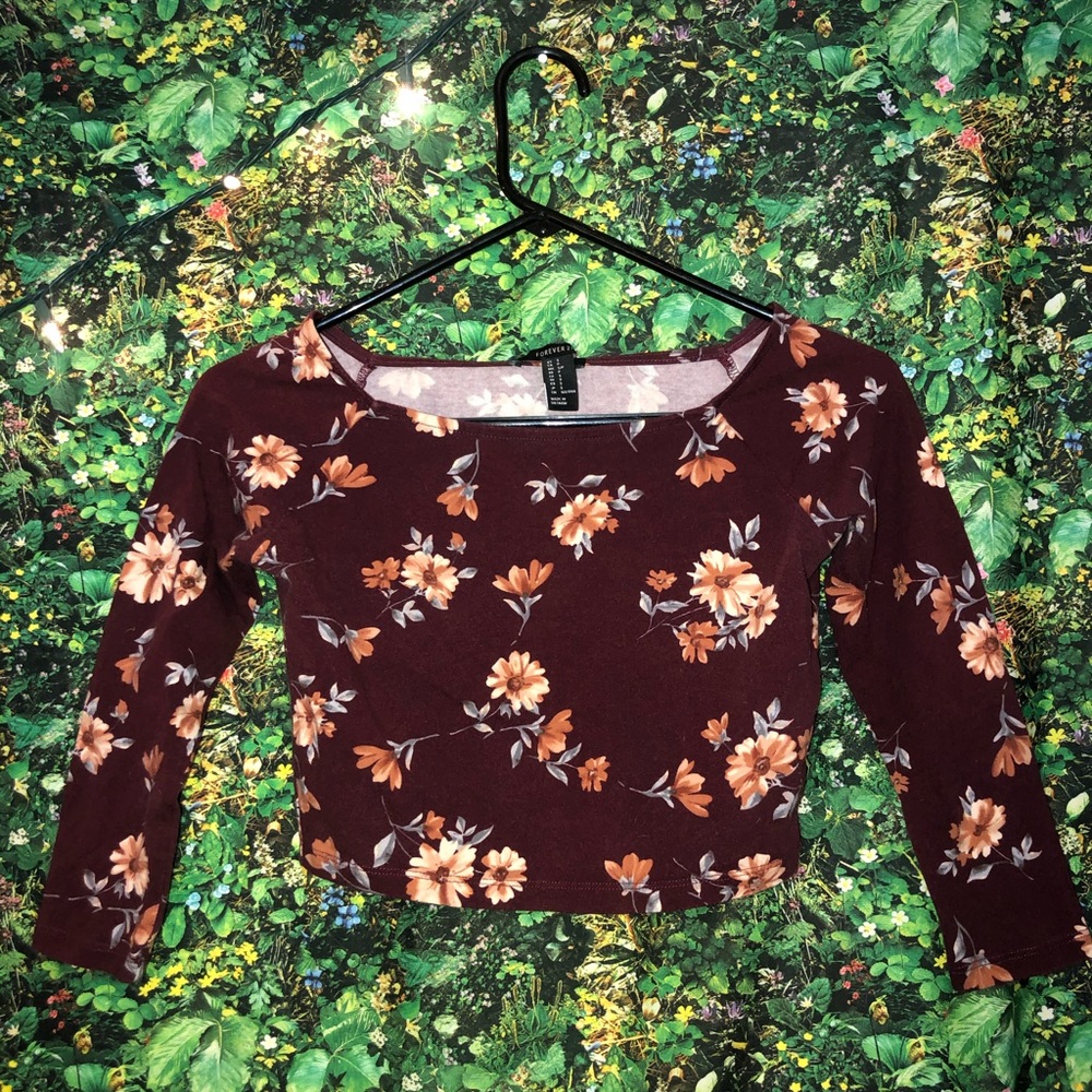Floral crop top🥀